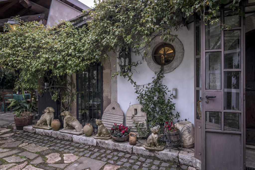 La Canonica Dei Fiori - Anna Fendi Country House Ξενοδοχείο Ronciglione  Εξωτερικό φωτογραφία