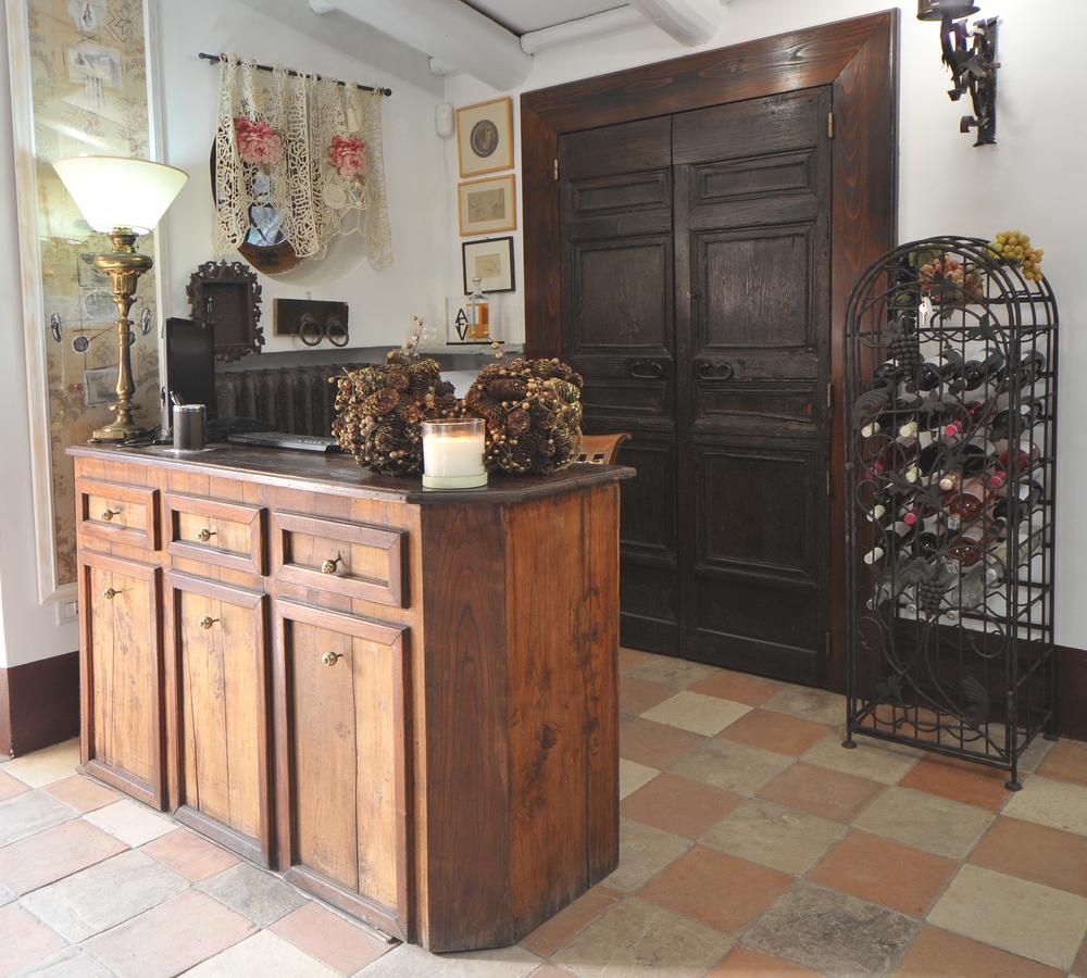 La Canonica Dei Fiori - Anna Fendi Country House Ξενοδοχείο Ronciglione  Εξωτερικό φωτογραφία