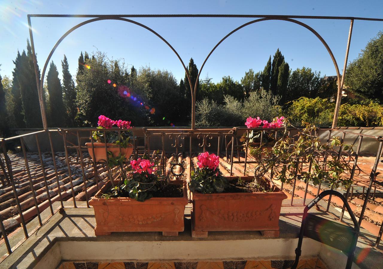La Canonica Dei Fiori - Anna Fendi Country House Ξενοδοχείο Ronciglione  Εξωτερικό φωτογραφία